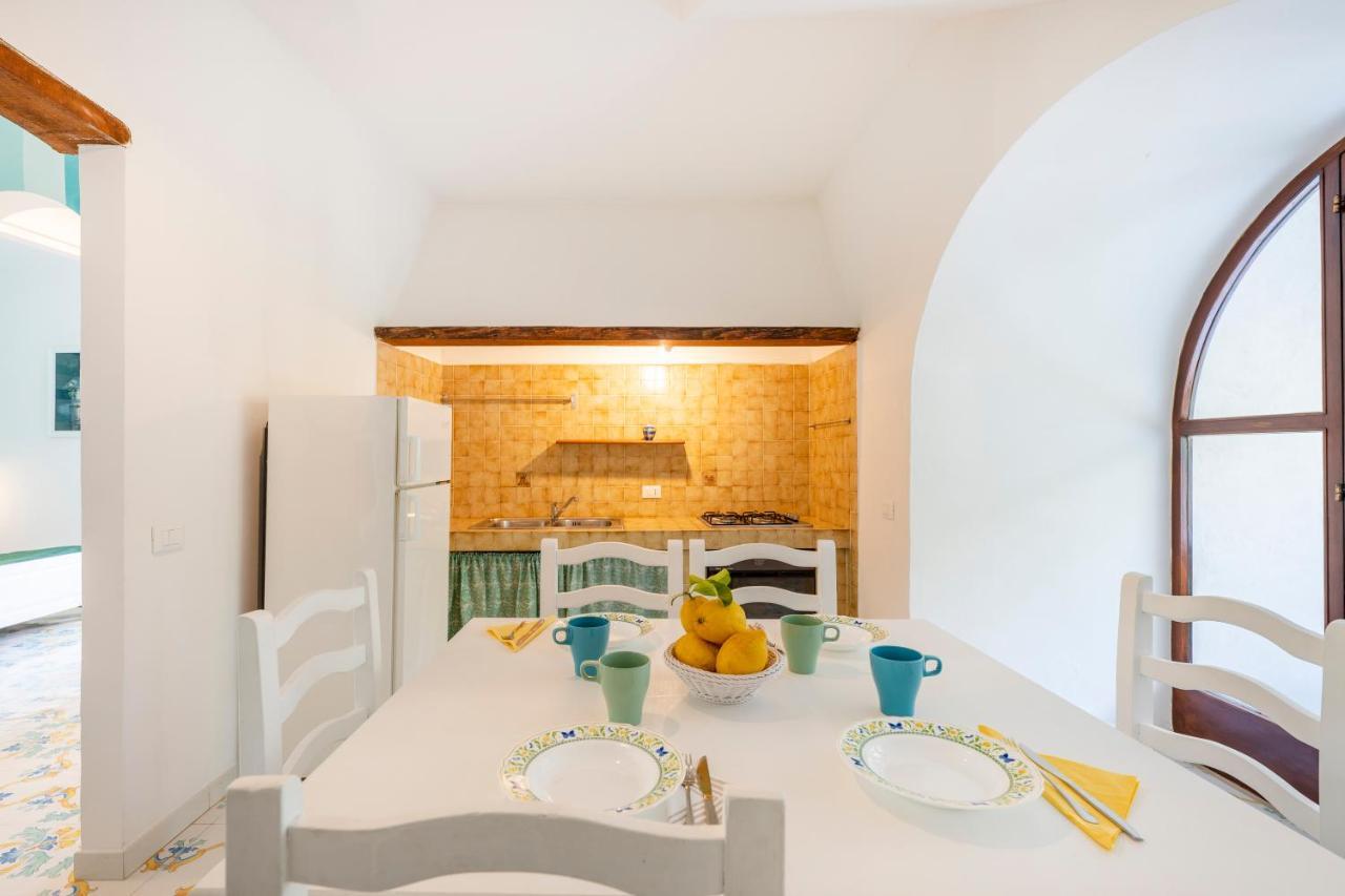 Torre Turbolo Apartments マッサ・ルブレンセ エクステリア 写真